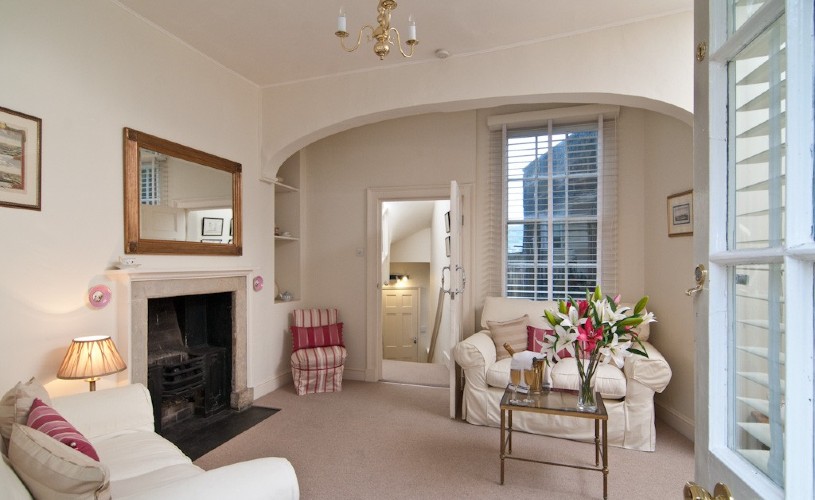 Living room in The Paragon Georgian Townhouse